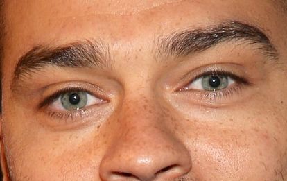 Jesse Williams eye color