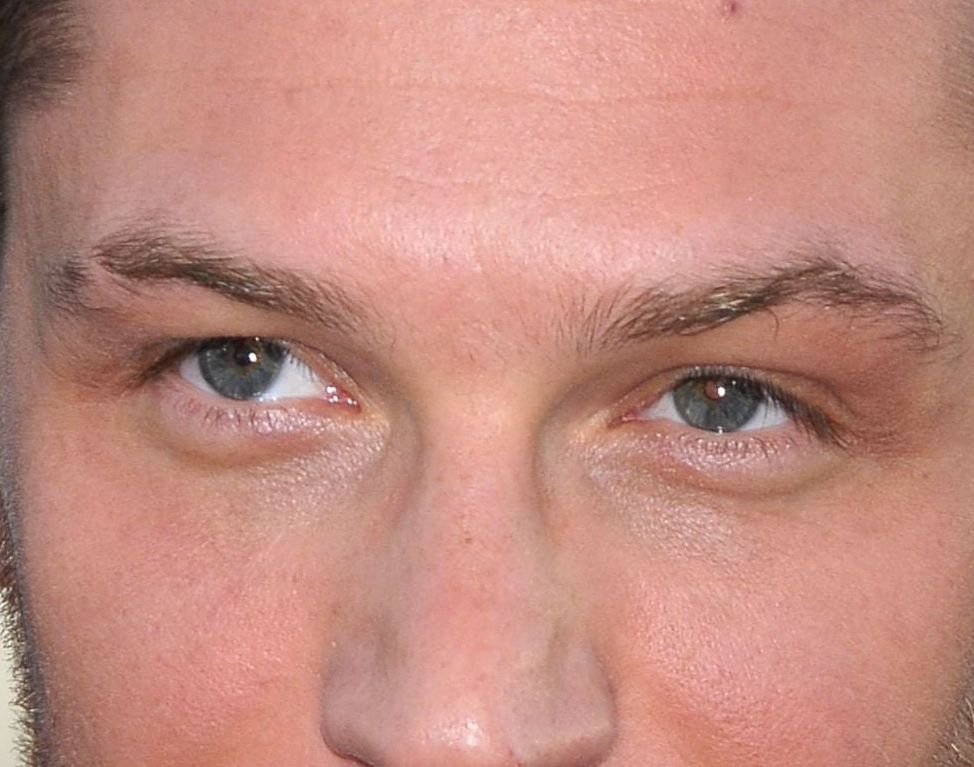 Tom Hardy eye color