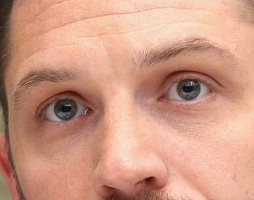 Tom Hardy eye color