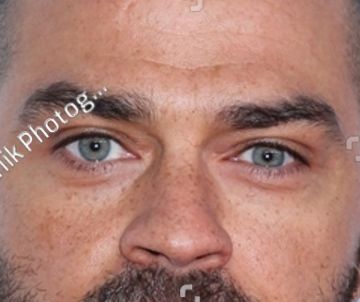 Jesse Williams eye color