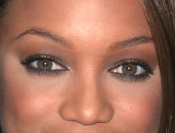 Tyra Banks eye color