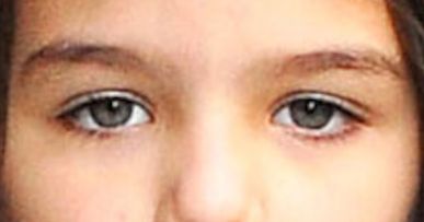 Suri Cruise eye color