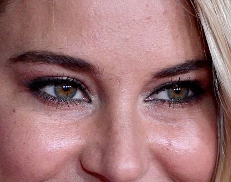 Shailene Woodley eye color