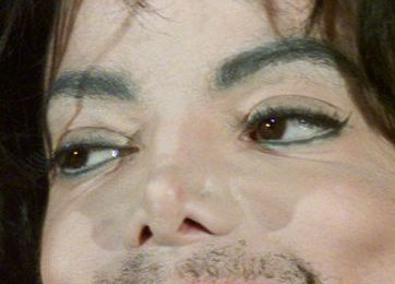 Michael Jackson eye color