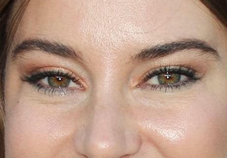 Shailene Woodley eye color