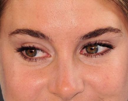 Shailene Woodley eye color