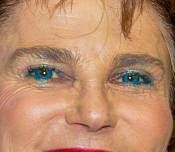 Tovah Feldshuh eye color