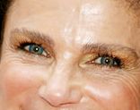 Tovah Feldshuh eye color