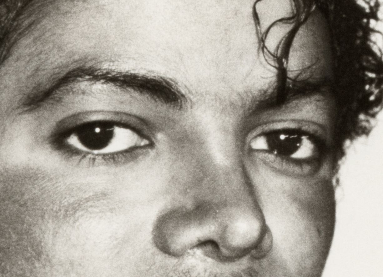 Michael Jackson eye color