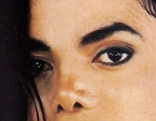 Michael Jackson eye color