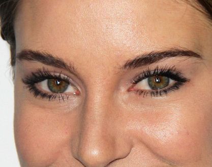 Shailene Woodley eye color