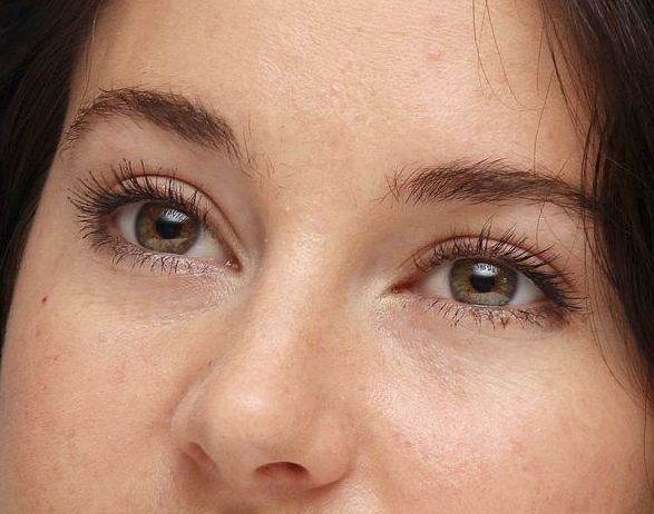 Shailene Woodley eye color