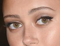 Ella Purnell eye color