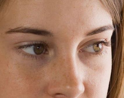 Shailene Woodley eye color