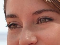 Shailene Woodley eye color