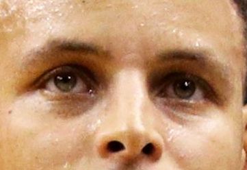 Stephen Curry eye color