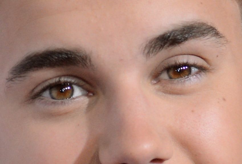 Justin Bieber eye color