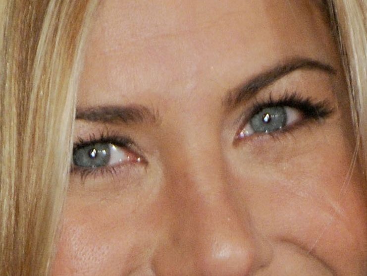 Jennifer Aniston eye color