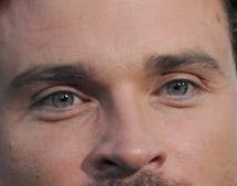 Tom Welling eye color