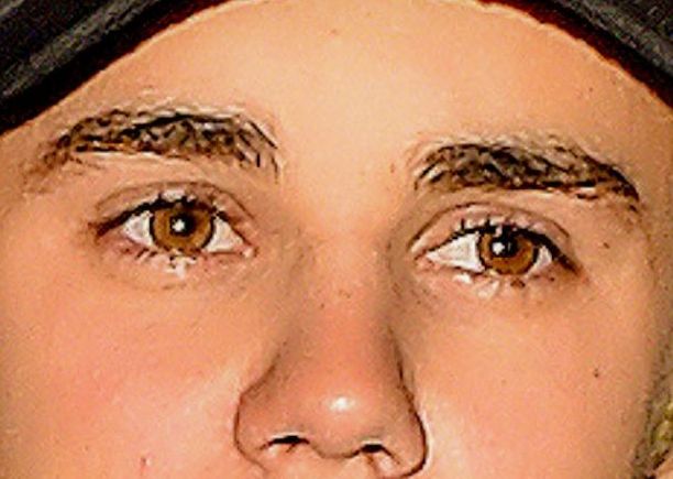 Justin Bieber eye color