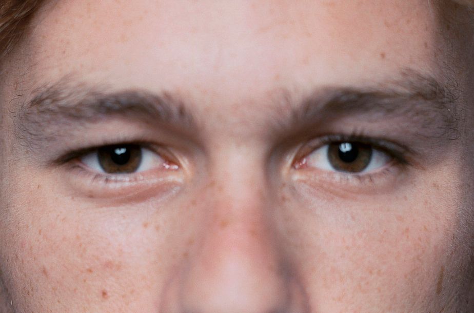 Heath Ledger eye color