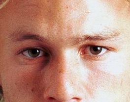 Heath Ledger eye color