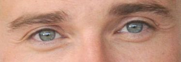 Tom Welling eye color