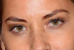 Olivia Munn eye color