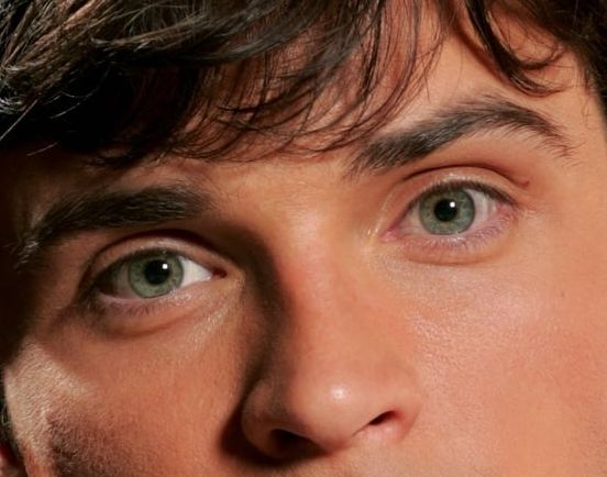 Tom Welling eye color