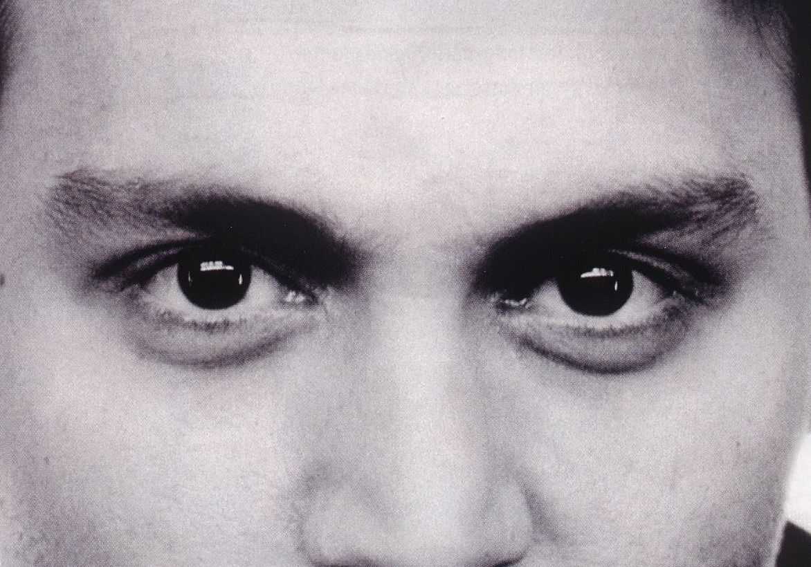 Johnny Depp eye color