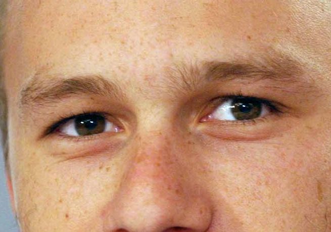 Heath Ledger eye color