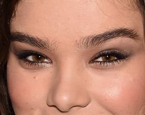 Hailee Steinfeld eye color