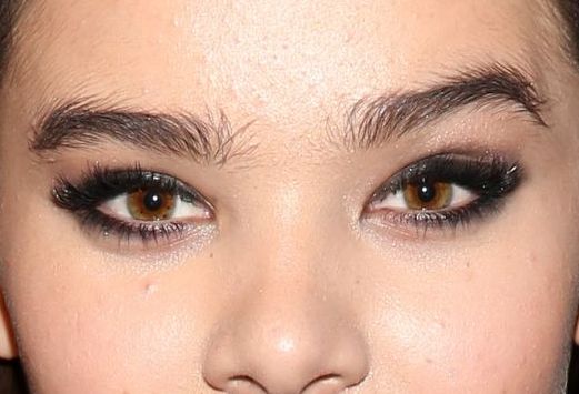 Hailee Steinfeld eye color