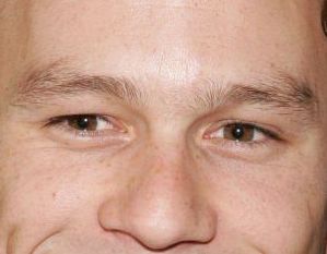 Heath Ledger eye color