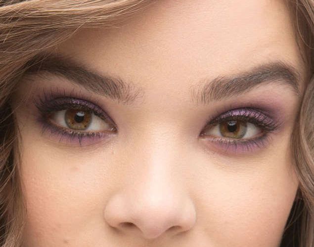 Hailee Steinfeld eye color