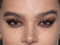 Hailee Steinfeld eye color