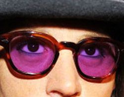 Johnny Depp eye color