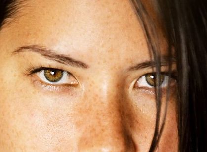 Olivia Munn eye color