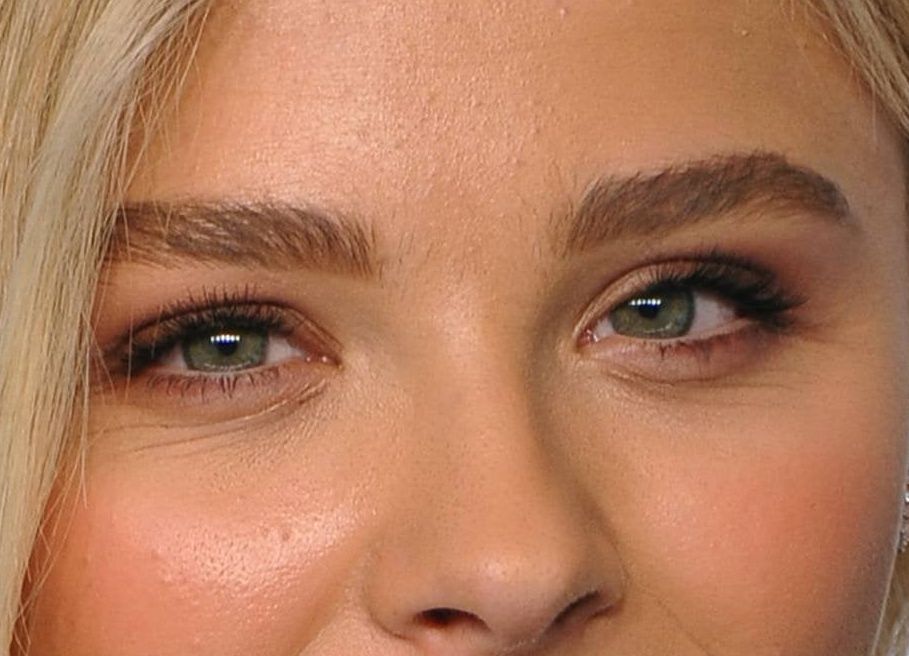 Chloe Moretz eye color