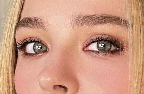 Chloe Moretz eye color