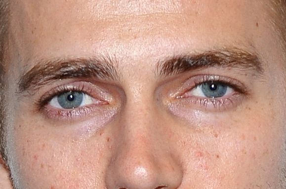 Hayden Christensen eye color