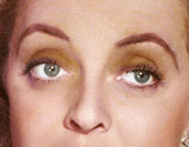 Bette Davis eye color