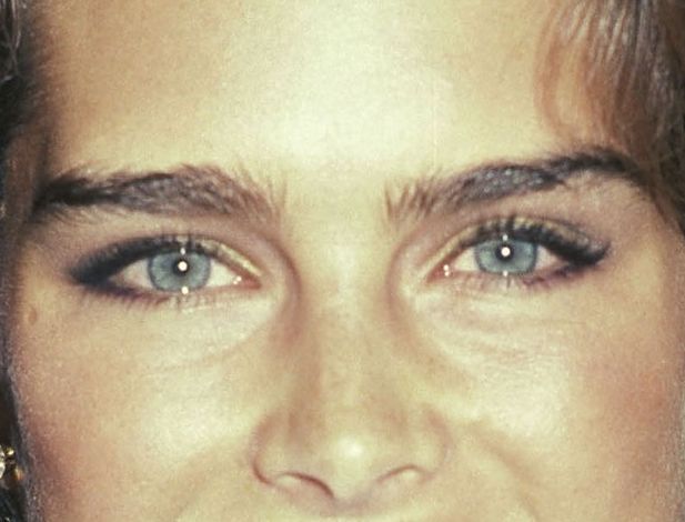 Brooke Shields eye color