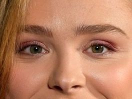 Chloe Moretz eye color