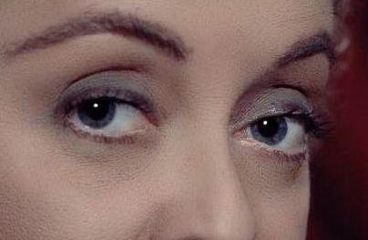 Bette Davis eye color