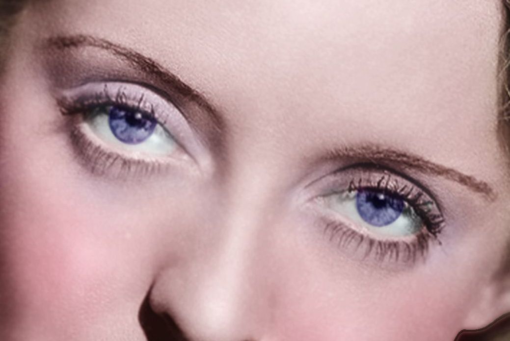 Bette Davis eye color