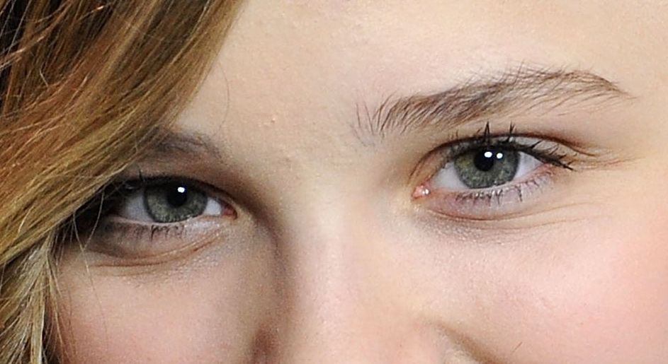 Chloe Moretz eye color