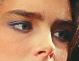 Brooke Shields eye color