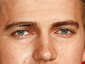 Hayden Christensen eye color