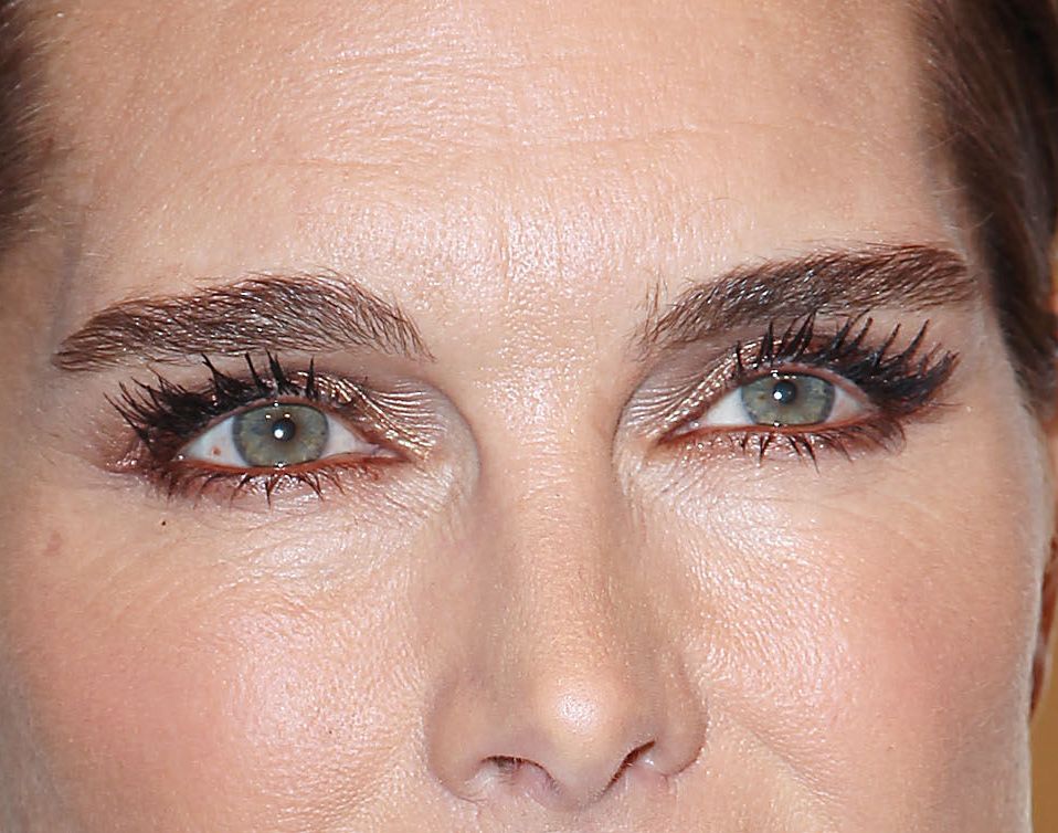 Brooke Shields eye color